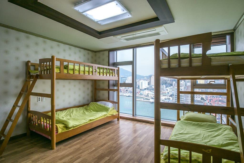 Aj House Hostel Пусан Екстериор снимка
