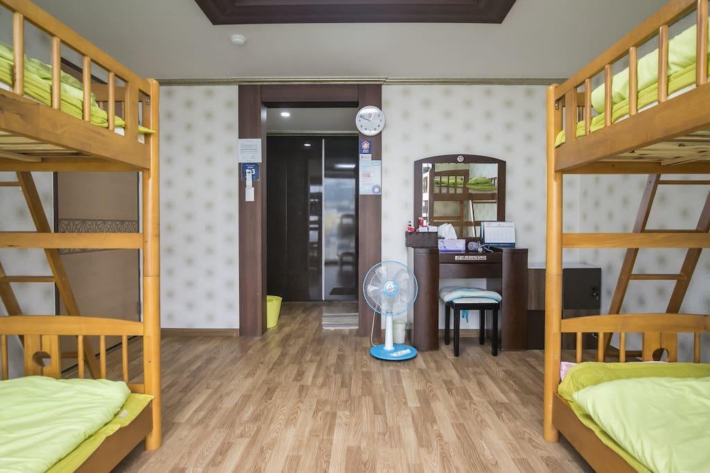 Aj House Hostel Пусан Екстериор снимка