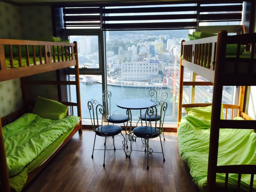 Aj House Hostel Пусан Екстериор снимка